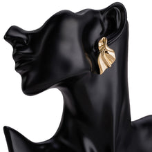 Load image into Gallery viewer, Geometric Metal Earrings
