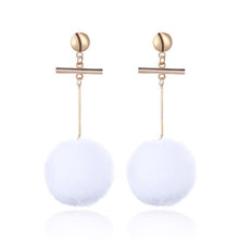 Load image into Gallery viewer, Chained And Feathered Earrings