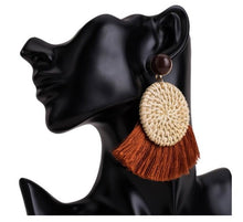 Load image into Gallery viewer, Tassel earrings