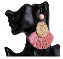 Load image into Gallery viewer, Tassel earrings