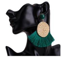 Load image into Gallery viewer, Tassel earrings