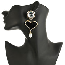 Load image into Gallery viewer, Patterned Earrings