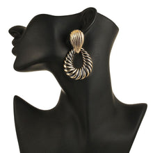 Load image into Gallery viewer, Patterned Earrings